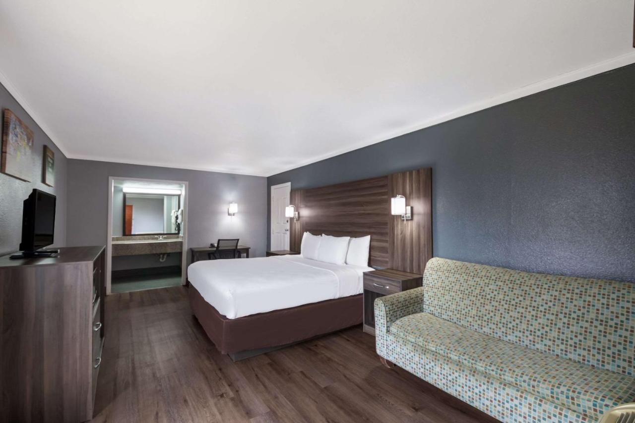 Econo Lodge Near The Domain - The Arboretum Austin Kültér fotó